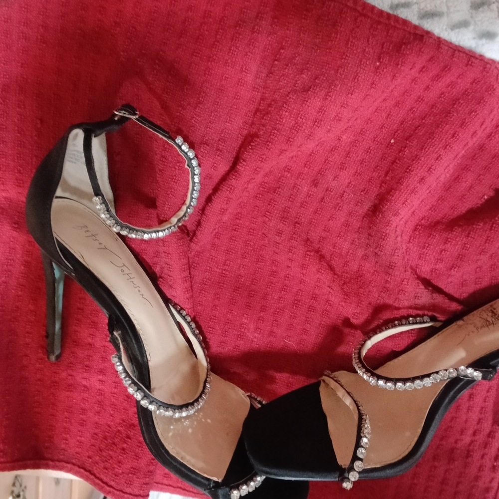Elegant Black Heels with Rhinestone Accents